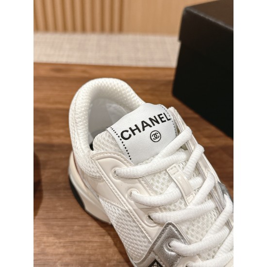 CHANEL Sneakers