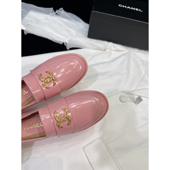 CHANEL Loafers