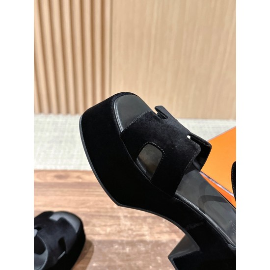 Hermes Sandals