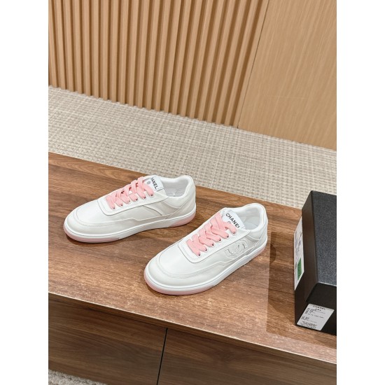 CHANEL Sneakers
