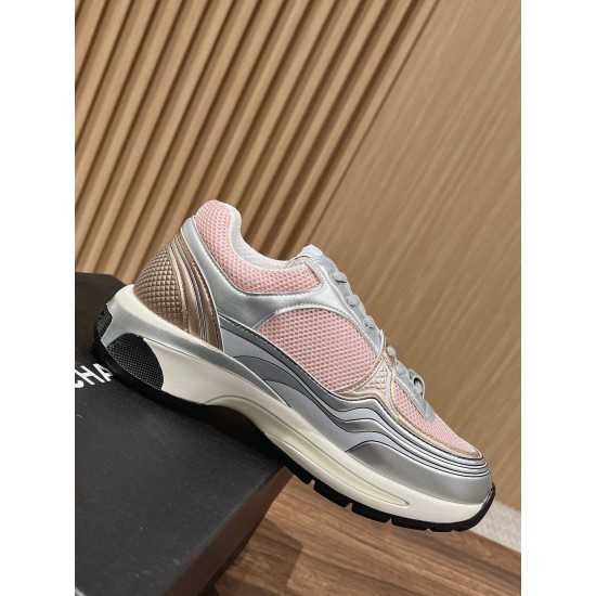 CHANEL Sneakers