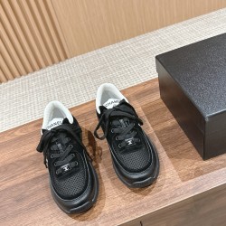 CHANEL Sneakers