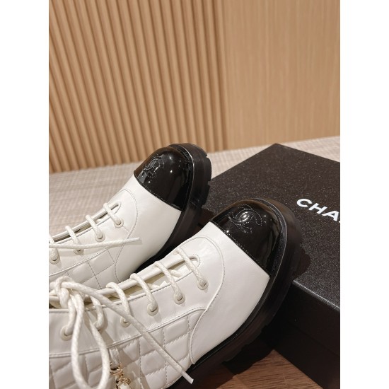 CHANEL Boots