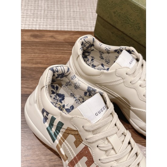 Gucci Sneakers