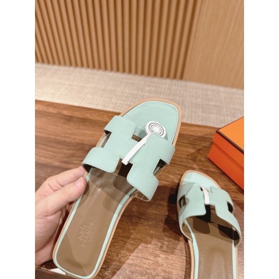 Hermes Slippers