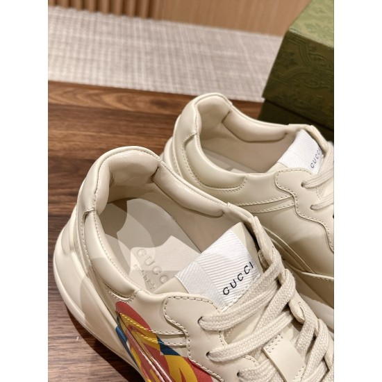 Gucci Sneakers