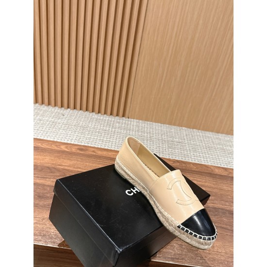CHANEL Espadrilles