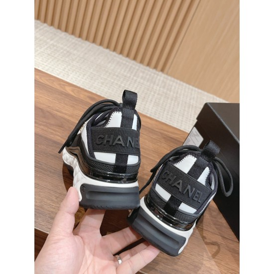 CHANEL Sneakers