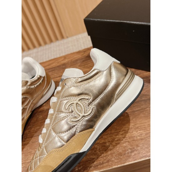 CHANEL Sneakers
