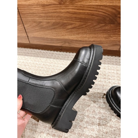CHANEL Boots