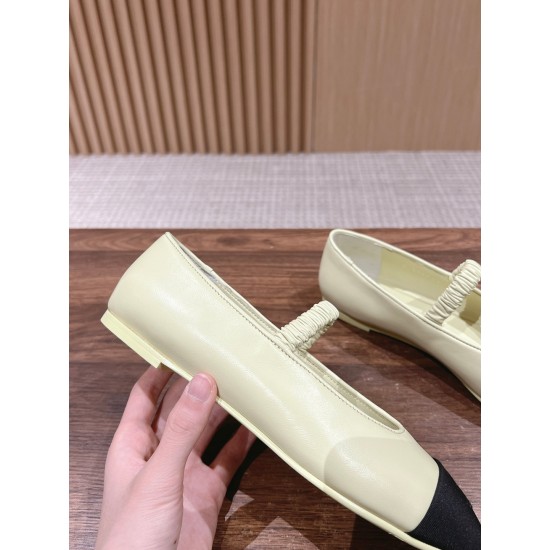 CHANEL Ballerinas