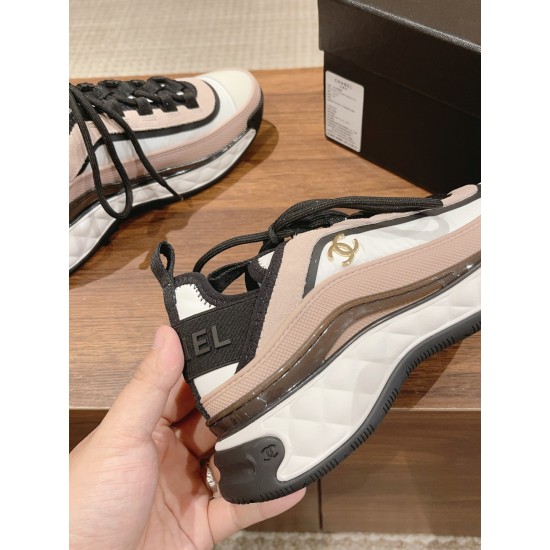 CHANEL Sneakers