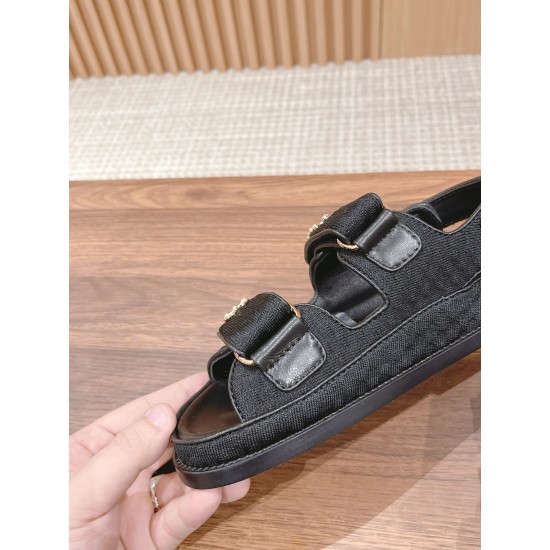 CHANEL Sandals