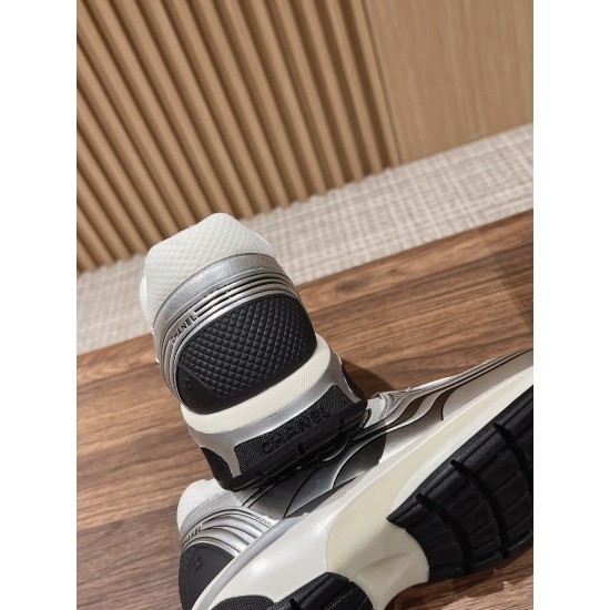 CHANEL Sneakers