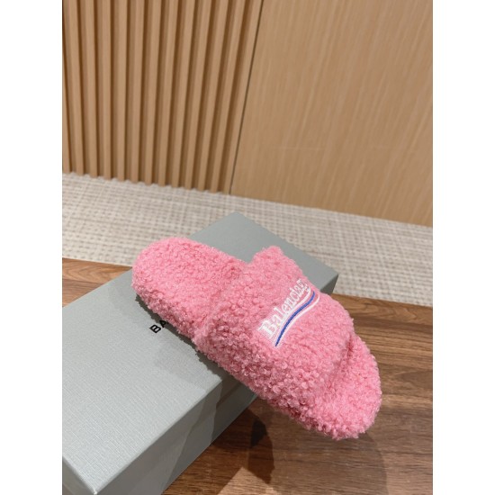  Balenciaga Slippers