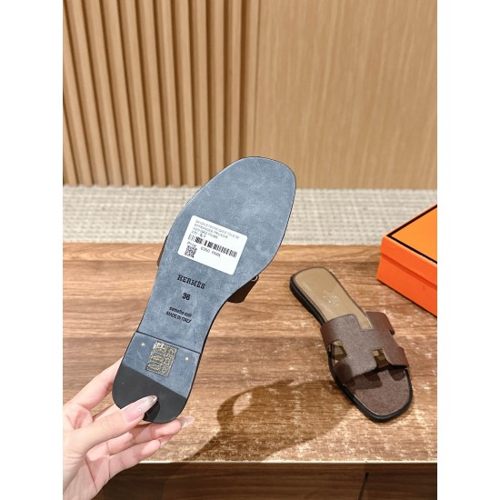 Hermes Slippers