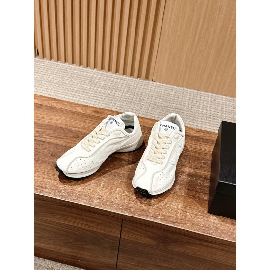 CHANEL Sneakers