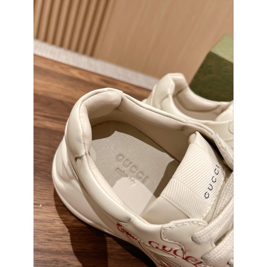 Gucci Sneakers