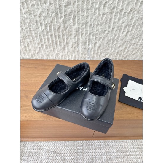 CHANEL Loafers
