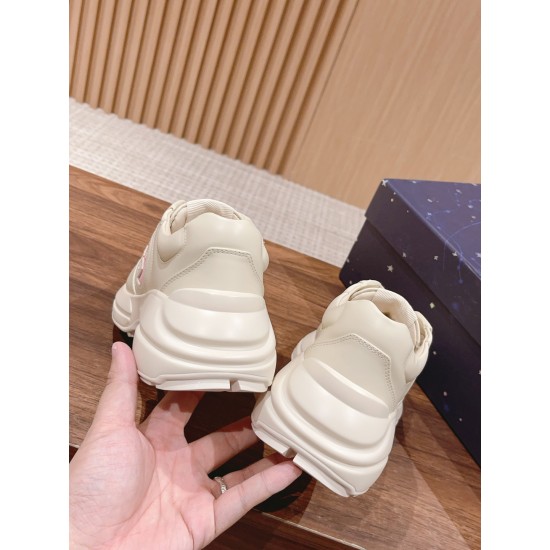 Gucci Sneakers