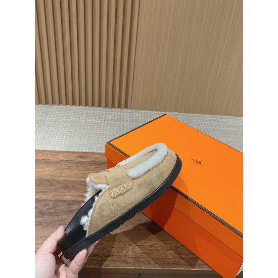 Hermes Iota mule