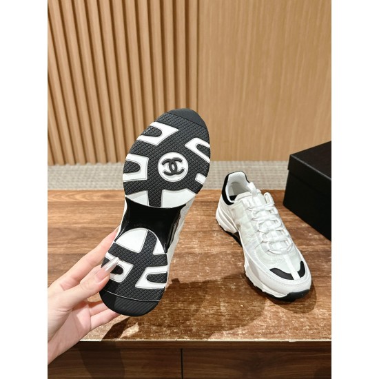 CHANEL Sneakers