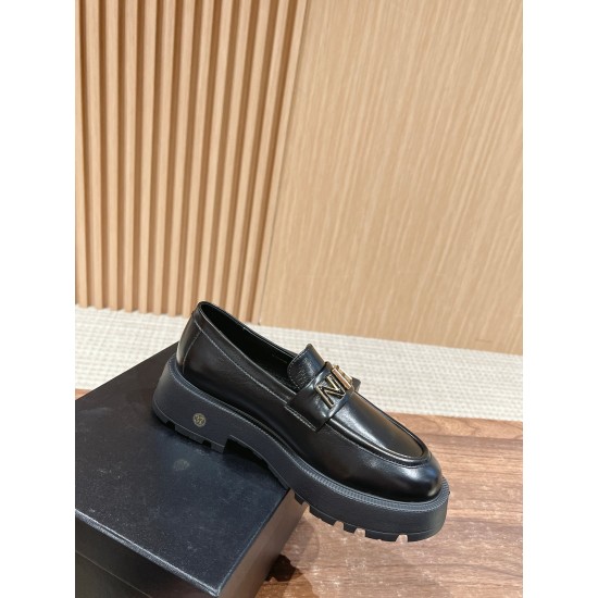CHANEL Loafers