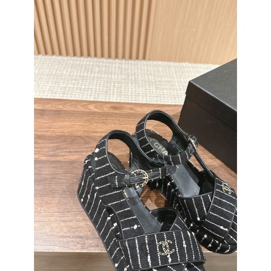 CHANEL Sandals