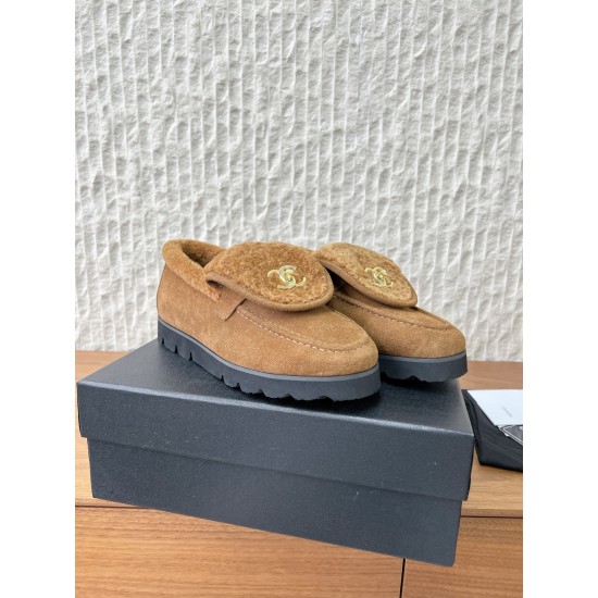 CHANEL Loafers