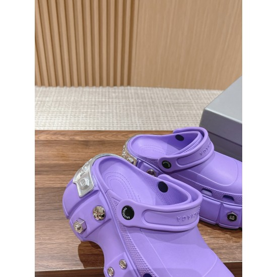  Balenciaga Slippers