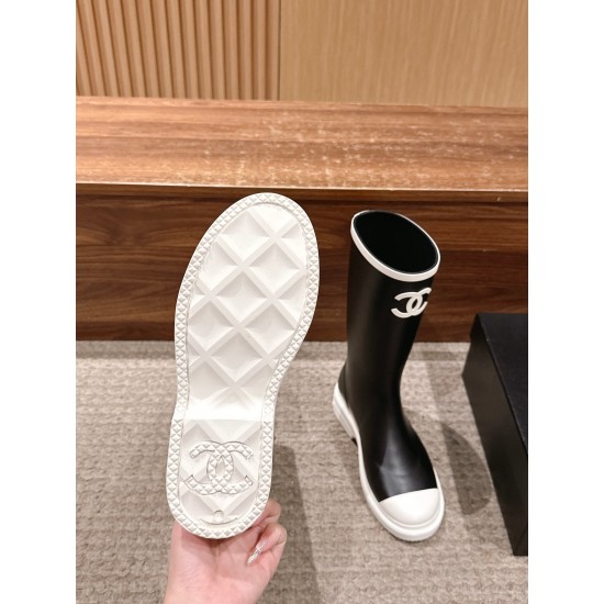 CHANEL Boots