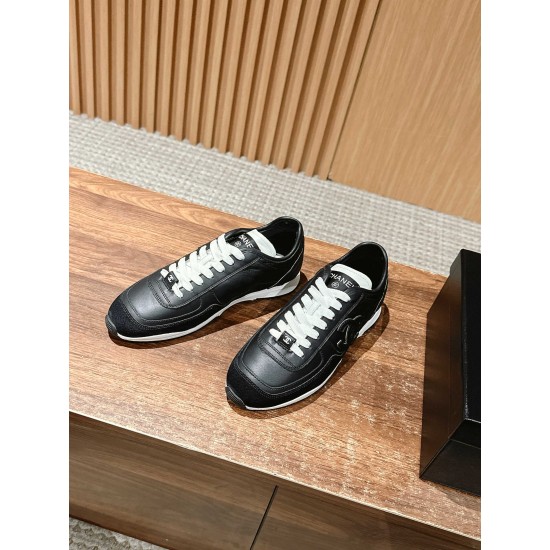 CHANEL Sneakers