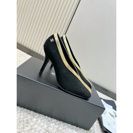 CHANEL Pumps and Slingbacks