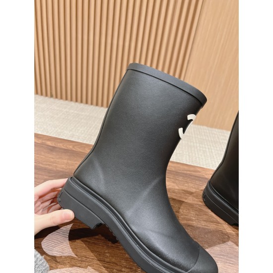 CHANEL Boots