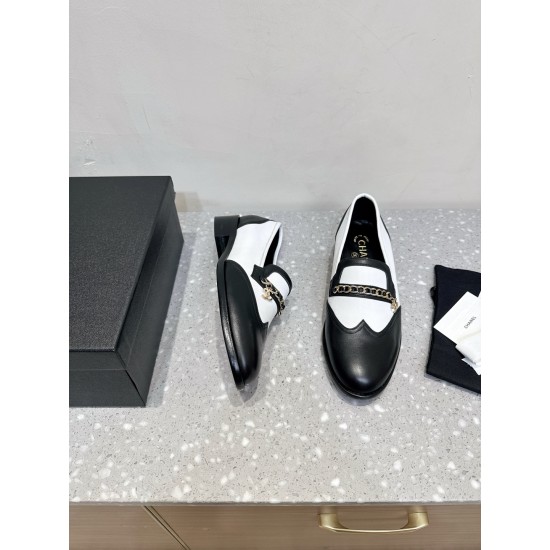 CHANEL Loafers