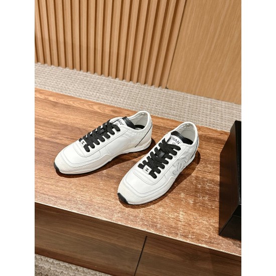CHANEL Sneakers