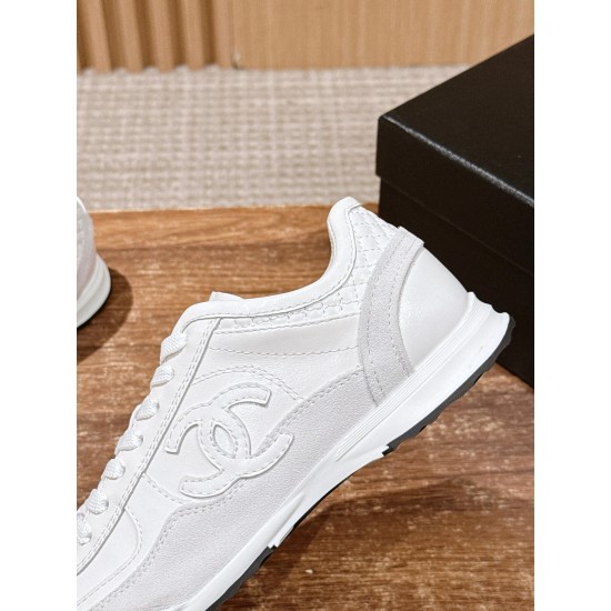 CHANEL Sneakers