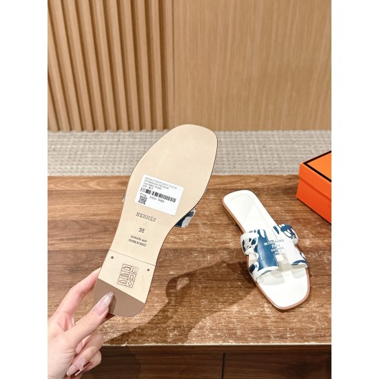 Hermes Slippers
