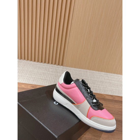 CHANEL Sneakers