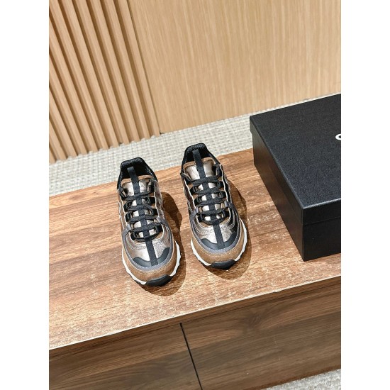 CHANEL Sneakers