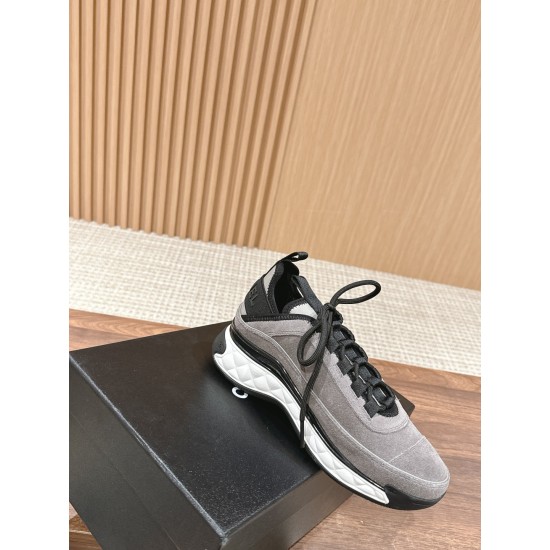 CHANEL Sneakers