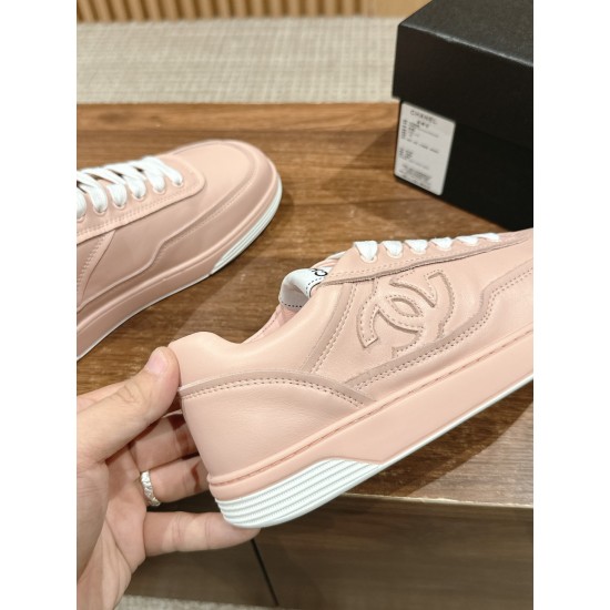 CHANEL Sneakers