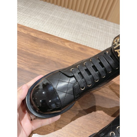 CHANEL Boots