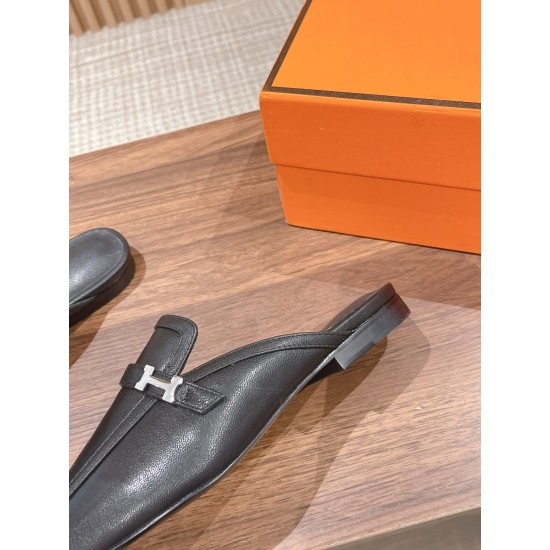Hermes Iota mule