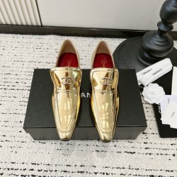 CHANEL Pumps and Slingbacks