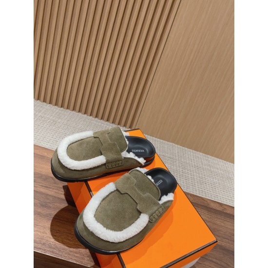 Hermes Iota mule