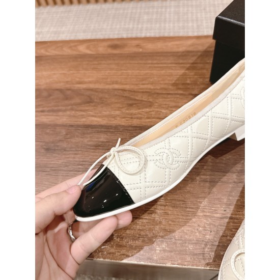 CHANEL Ballerinas