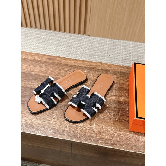 Hermes Slippers