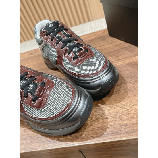 CHANEL Sneakers