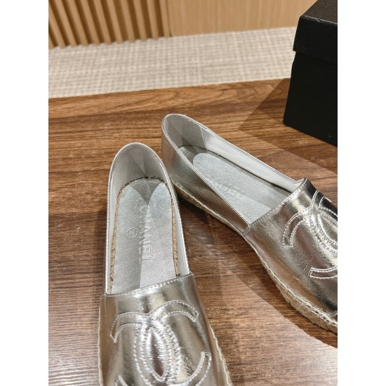 CHANEL Espadrilles